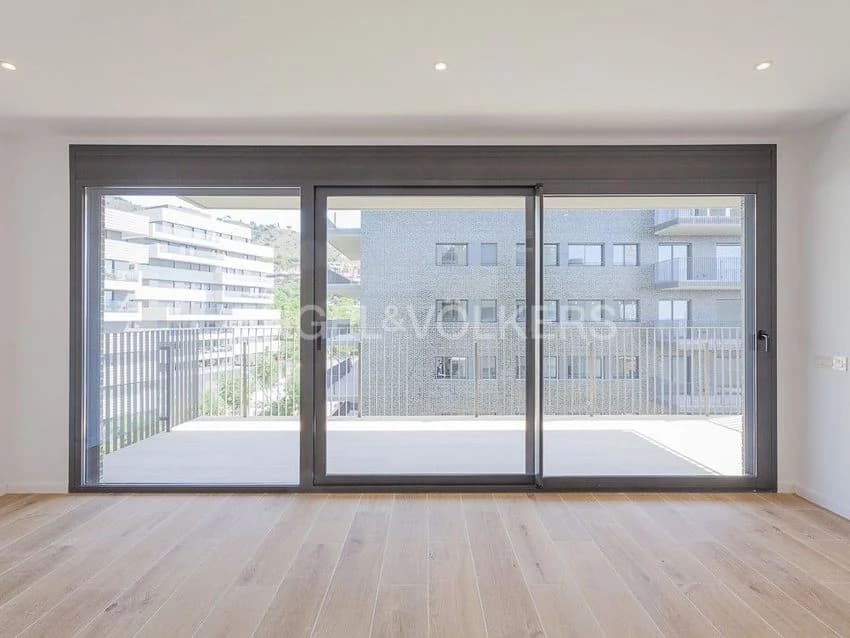Flat / apartment for rent in Finestrelles