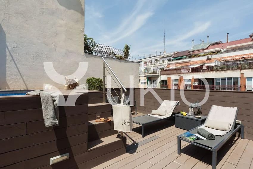 Flat / apartment for rent in Calle de Casanova
