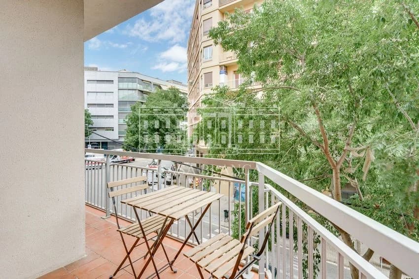 Flat / apartment for rent in Calle de Còrsega