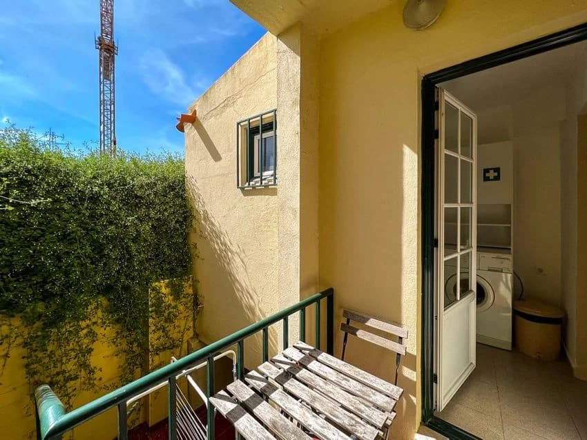 T1 flat for rent in rua do Cura