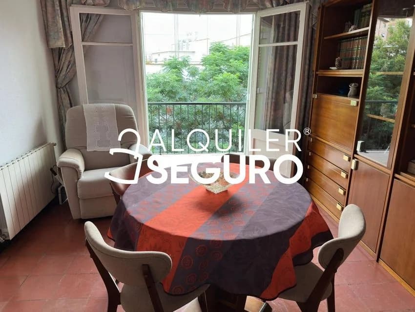 Flat / apartment for rent in Calle de Sant Pius X