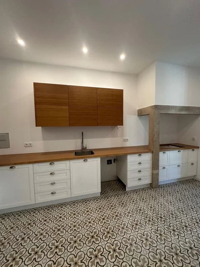 T3 flat for rent in avenida Ressano Garcia