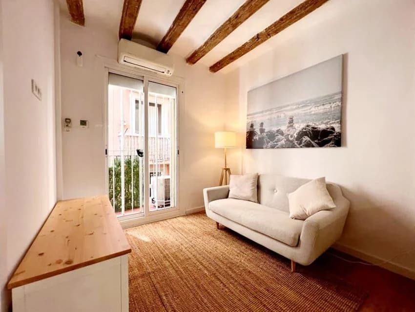 Flat / apartment for rent in Calle de Sant Bartomeu, 7