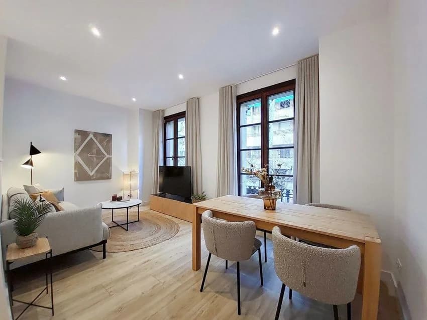 Flat / apartment for rent in Calle Rosselló
