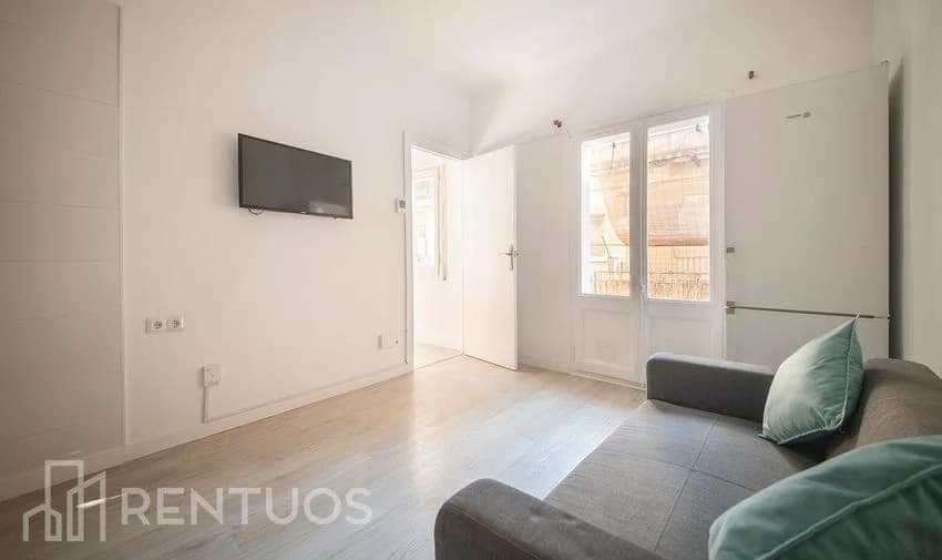 Flat / apartment for rent in Calle de Sòria
