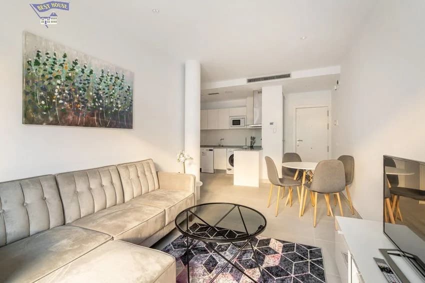 Flat / apartment for rent in Ronda reina amalia