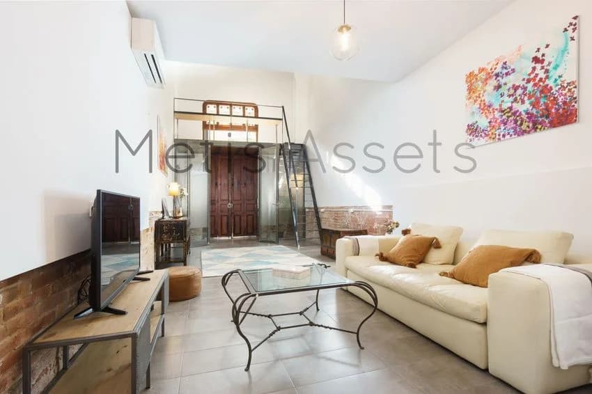 Duplex for rent in Calle de Joan Blanques