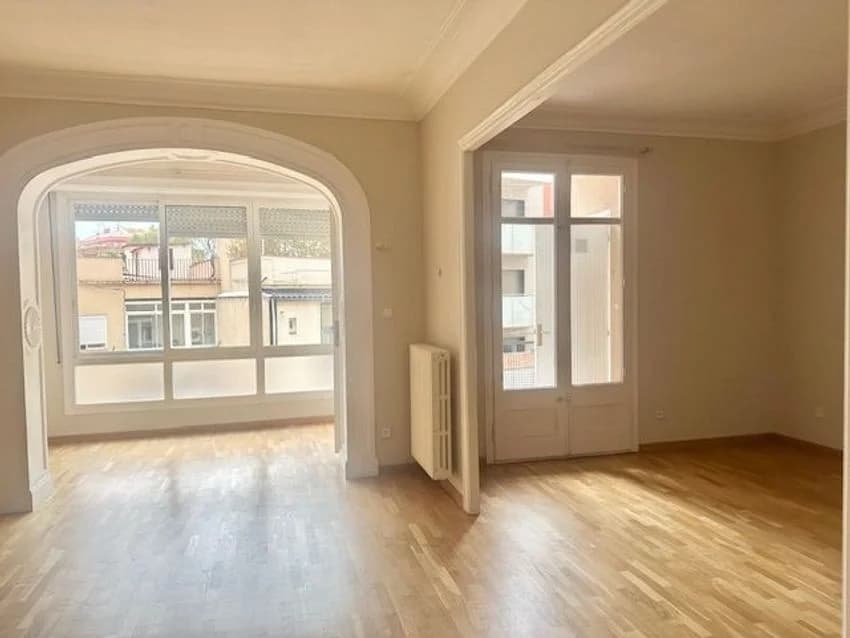 Flat / apartment for rent in Avenida Diagonal