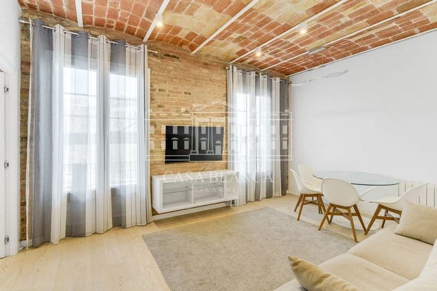 Flat / apartment for rent in Calle de la Marina