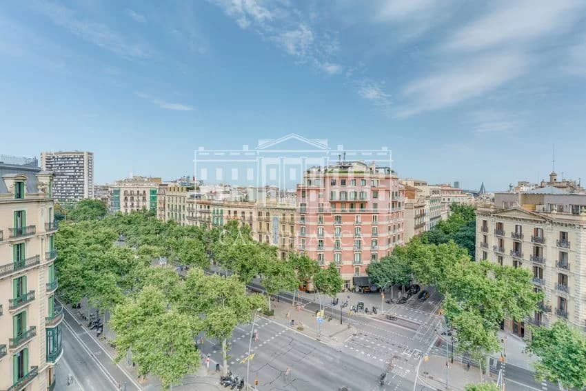 Penthouse for rent in Gran Via de les Corts Catalanes