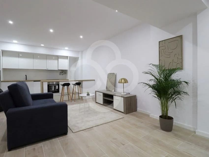 T2 flat for rent in largo Rio Seco, 1 a