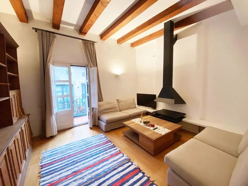 Flat / apartment for rent in Calle de Pelai