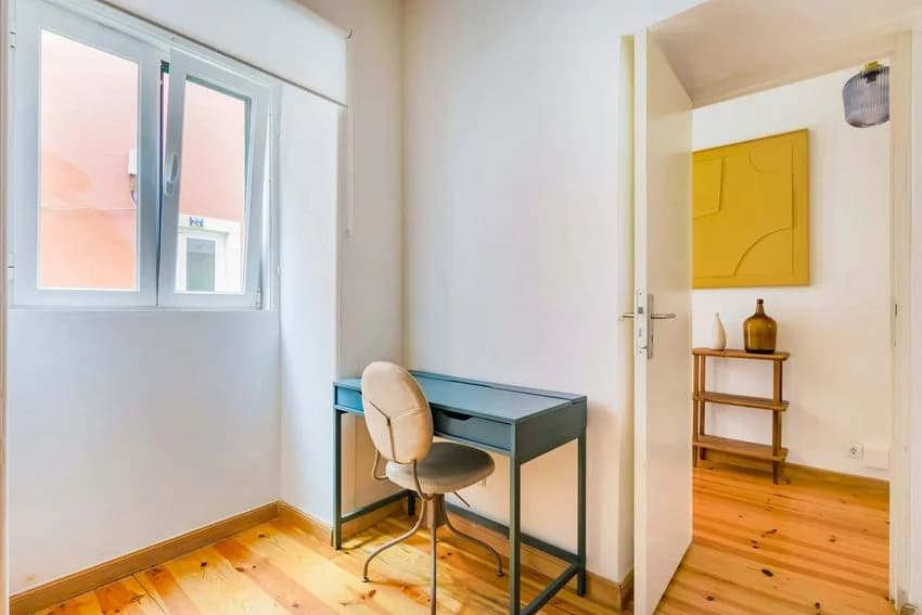 T2 flat for rent in travessa Santana da Cruz