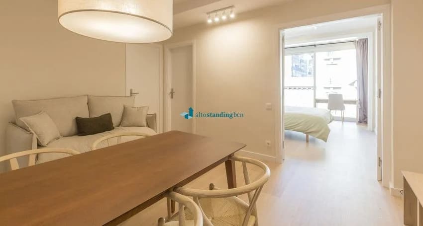Flat / apartment for rent in Calle del Rosselló