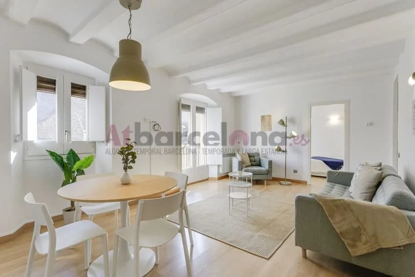 Flat / apartment for rent in Plaza del Pi