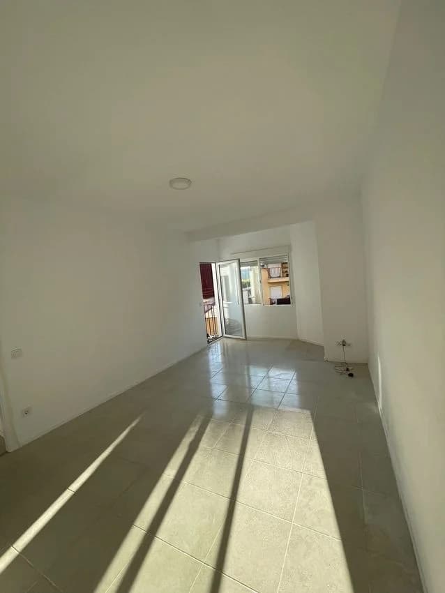 Flat / apartment for rent in Calle les Cabanyes, 5