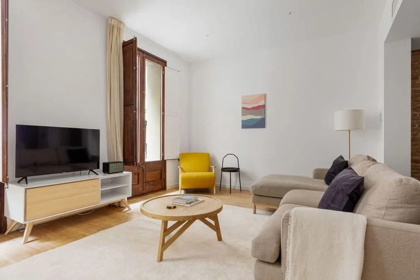 Flat / apartment for rent in Calle del Notariat