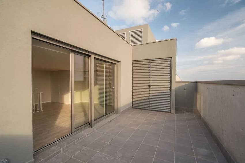 Penthouse for rent in Calle Eduard Maristany, 323