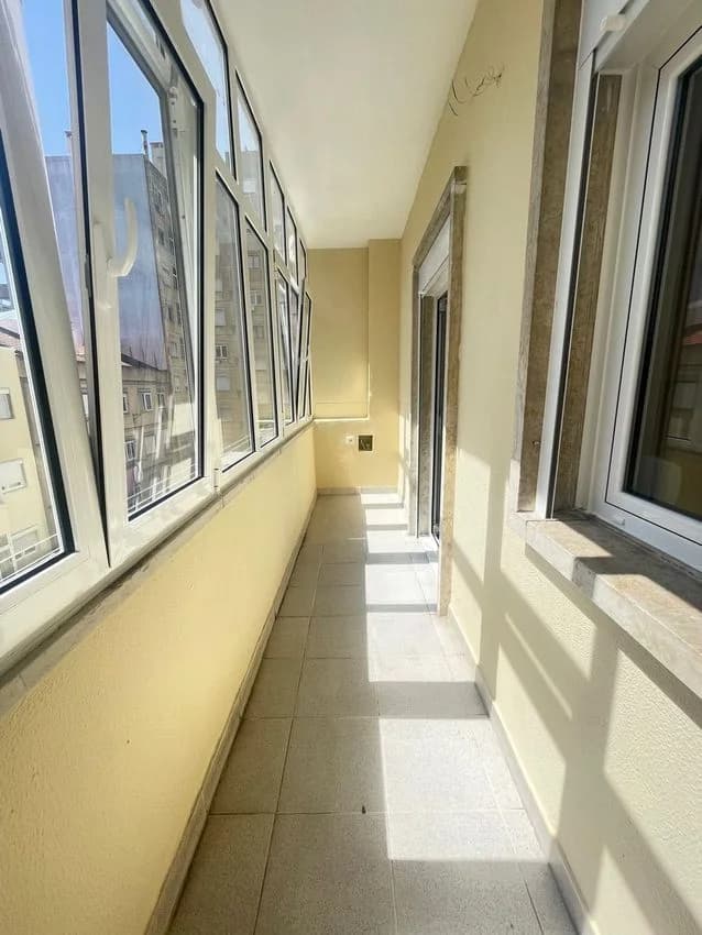 T2 flat for rent in rua José Lins do Rego