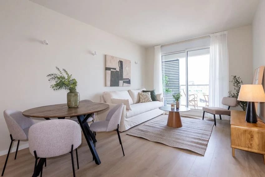 Flat / apartment for rent in Calle Eduard Maristany, 323