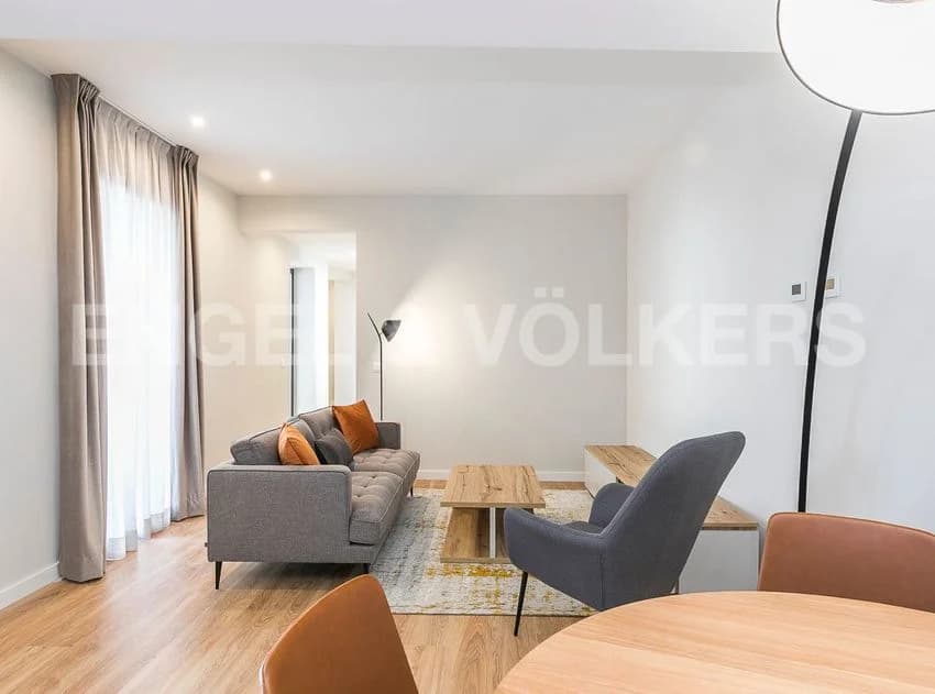 Flat / apartment for rent in Calle de la Palla