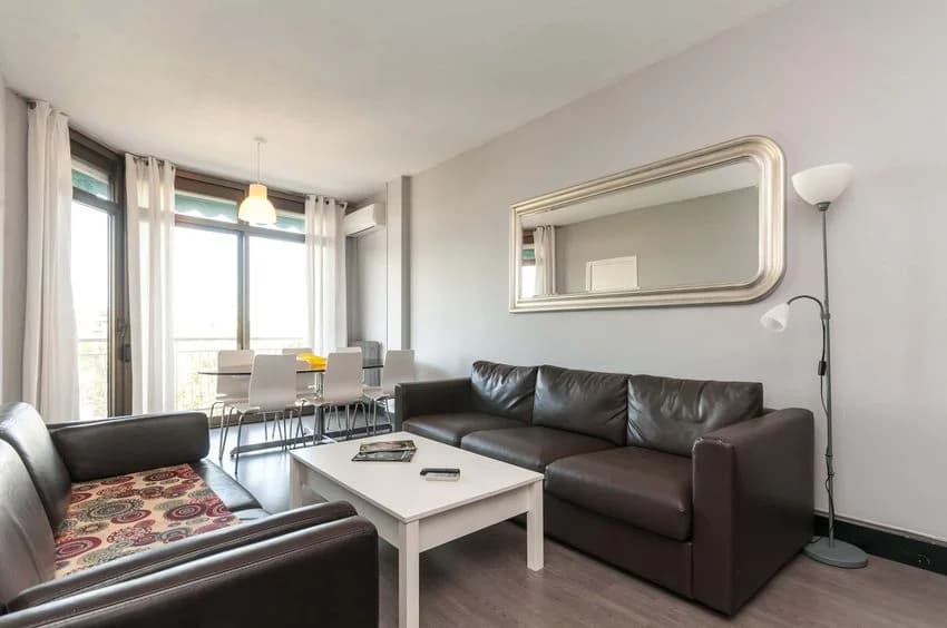 Flat / apartment for rent in Paseo de Lluís Companys, 4