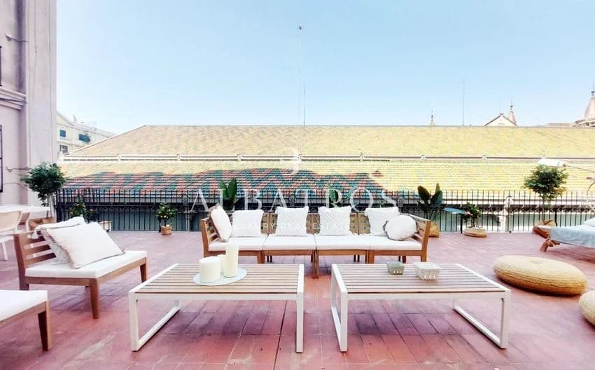 Flat / apartment for rent in Calle d'Aragó
