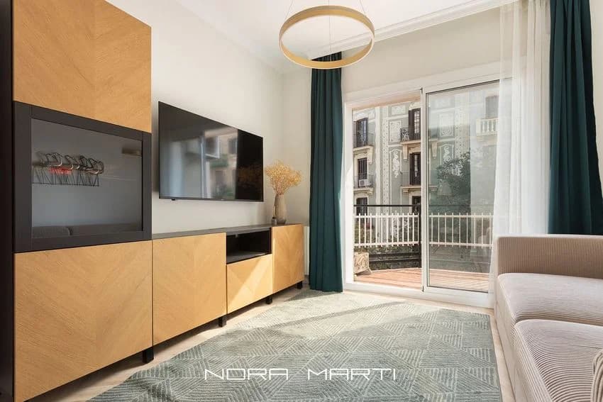 Flat / apartment for rent in Calle del Rosselló