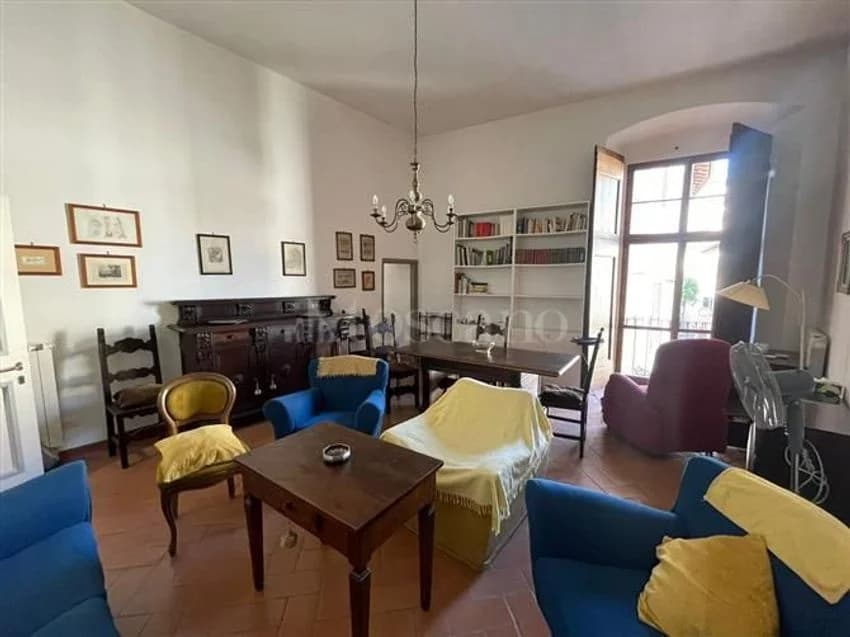 Flat / apartment for rent in Via Toscanella
