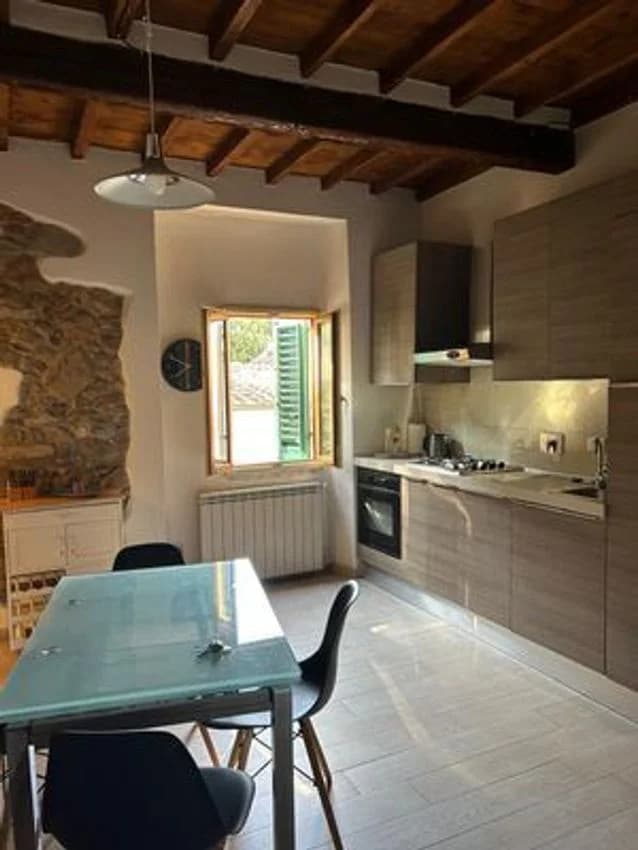 2 room flat for rent in Via Bolognese Nn