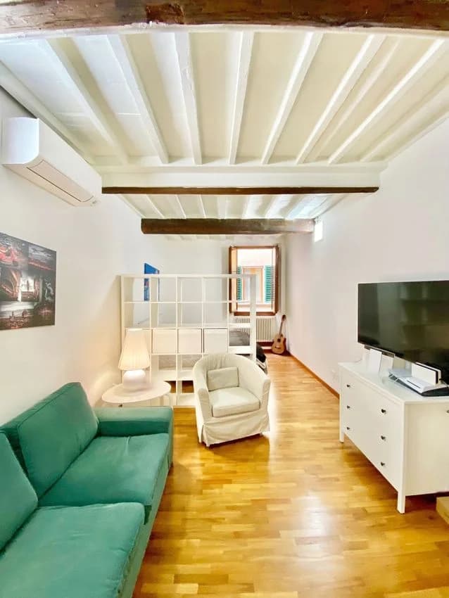 3 room flat for rent in Borgo Pinti, 11