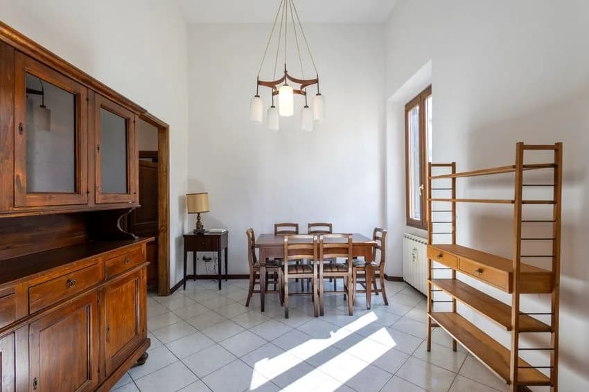 4 room flat for rent in Via del Gelsomino, 88