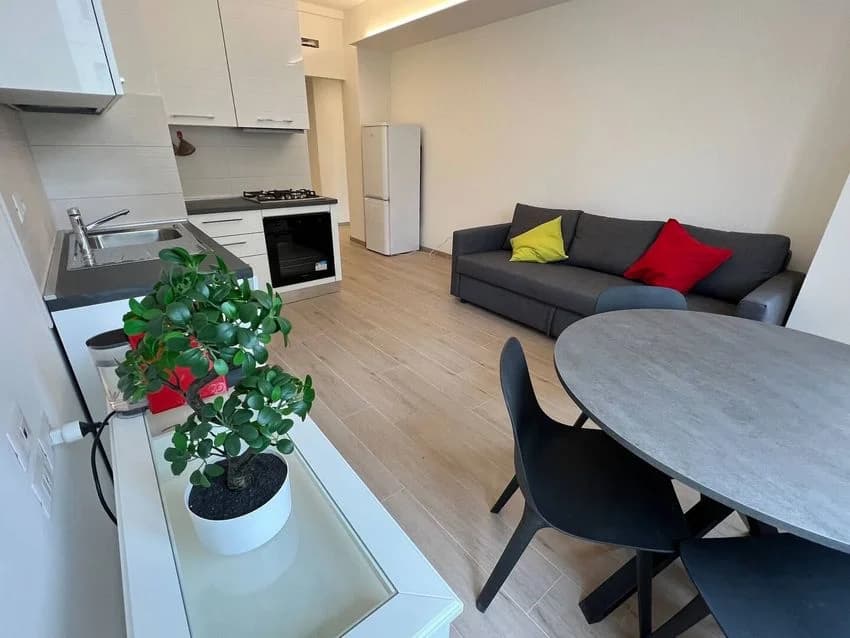 2 room flat for rent in Via dell'Arcolaio Nn