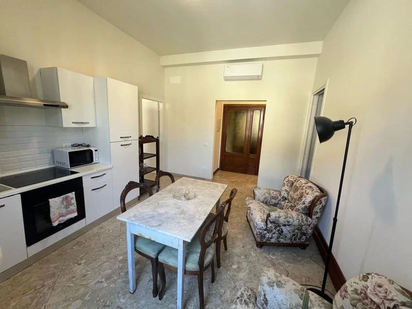 3 room flat for rent in Via del Gelsomino Nn
