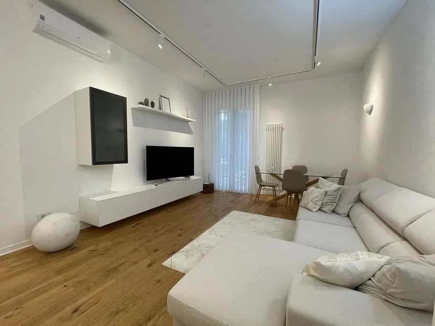 4 room flat for rent in Via Torcicoda Nn