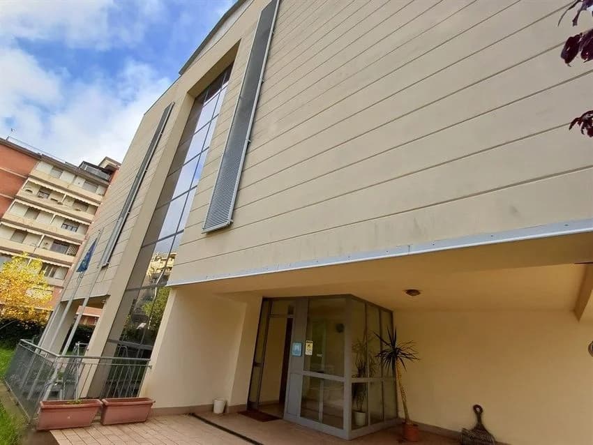 2 room flat for rent in Via Giuseppe Campani, 42 -18