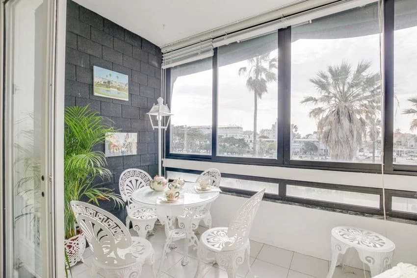 T0 studio flat for rent in avenida Aida