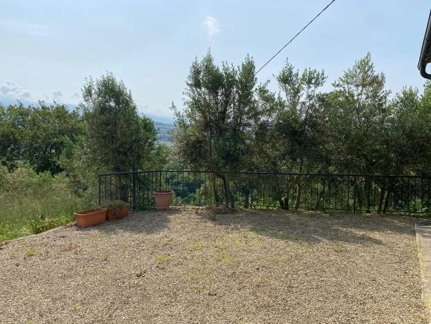 4 room flat for rent in Via Filippo Brunelleschi Nn