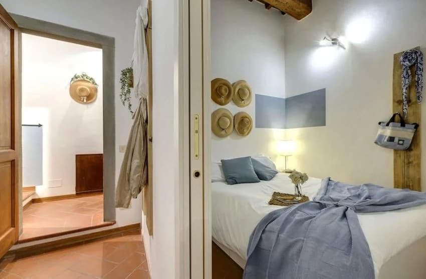 2 room flat for rent in Via Vinegia Nn