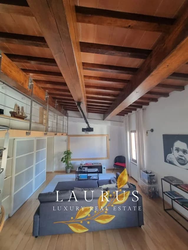 4 room flat for rent in Via Romana Nn