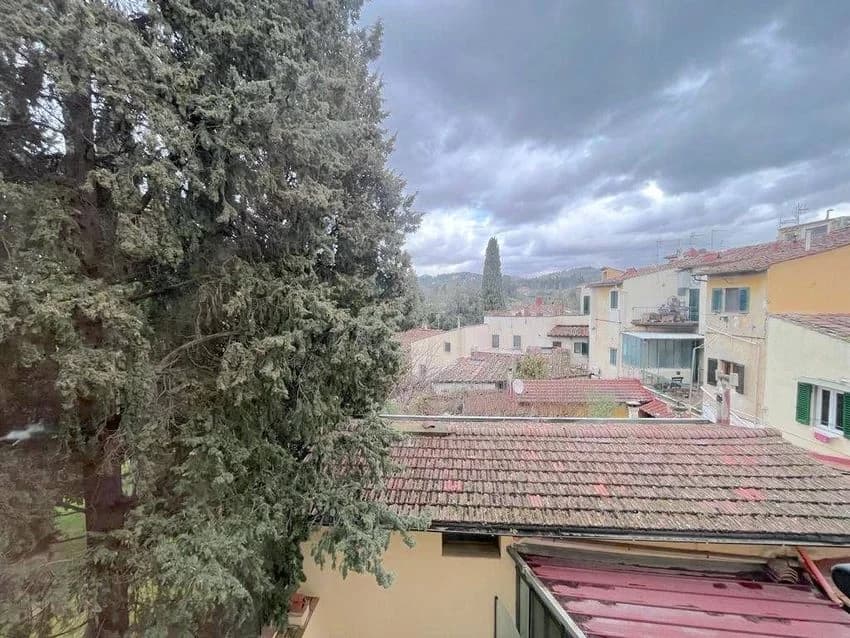 2 room flat for rent in Via Bolognese Nn