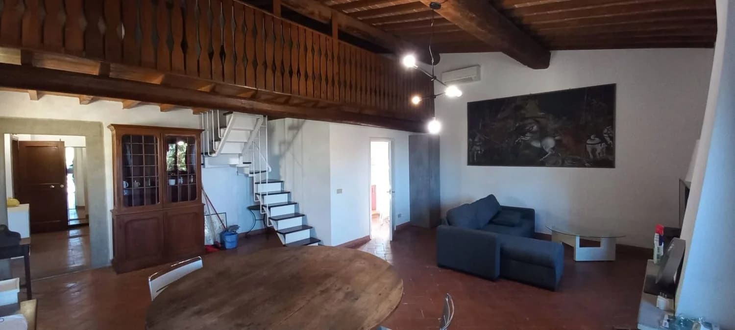 Duplex for rent in Via di Canonica, 37