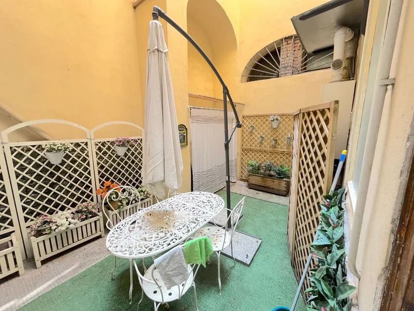 3 room flat for rent in Piazza di Santa Croce Nn