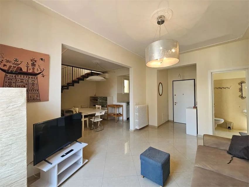 Penthouse for rent in Via dei Bruni