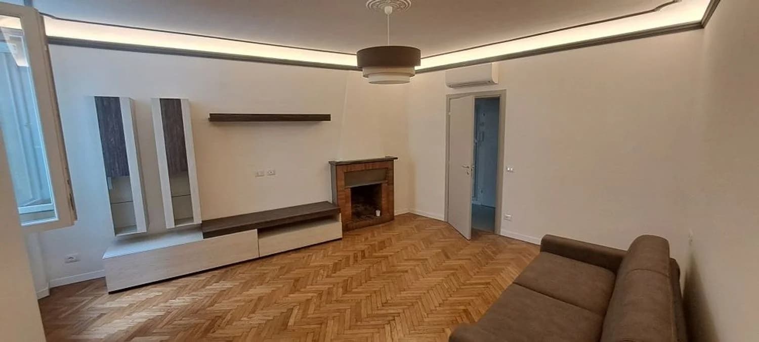 Flat / apartment for rent in Via Santa Reparata Nn