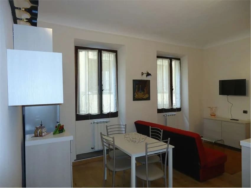 2 room flat for rent in Via dei Pepi, 54