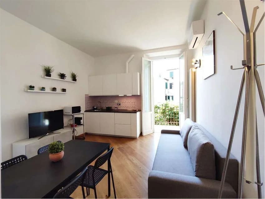 2 room flat for rent in Via Giovanni Berchet, 9