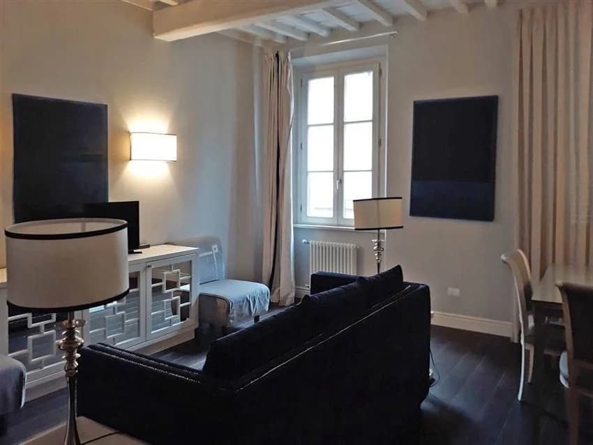 2 room flat for rent in Borgo Ognissanti