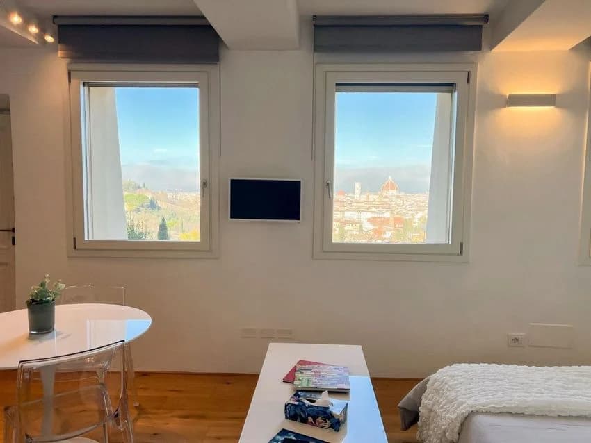Studio flat for rent in Via del Monte alle Croci Nn