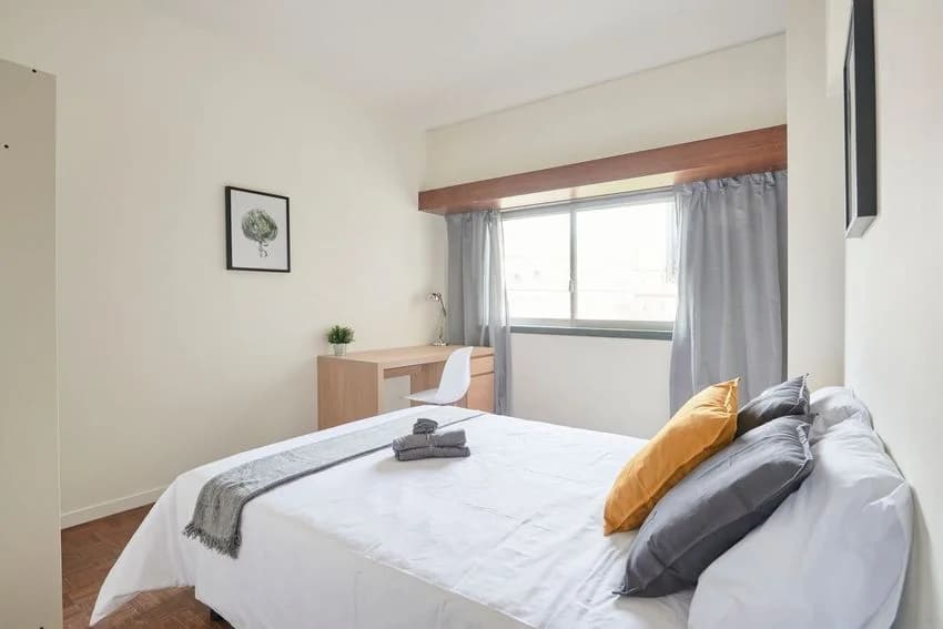 T6 flat for rent in rua Visconde de Santarém